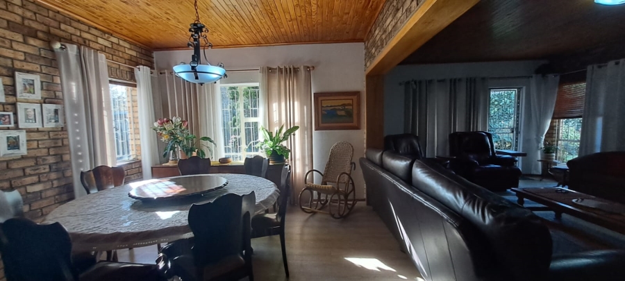 4 Bedroom Property for Sale in La Provance Free State